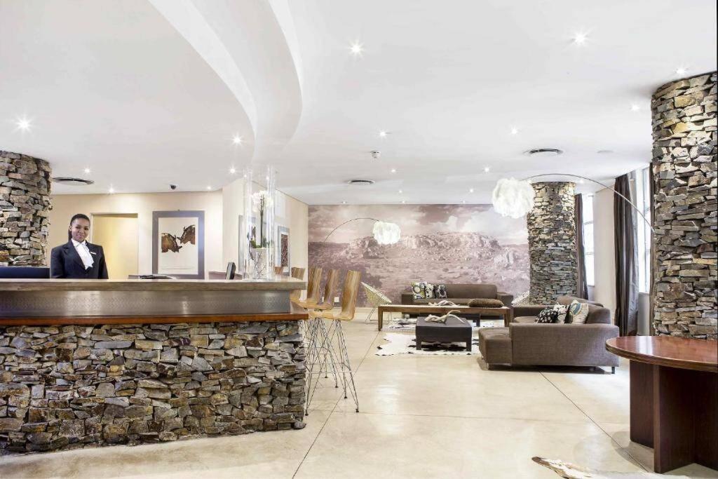 Mabungubwe Hotel Apartments - Home Away From Home Johannesburg Ngoại thất bức ảnh