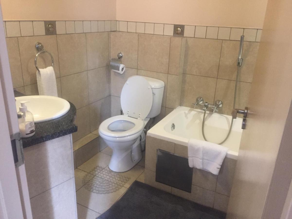 Mabungubwe Hotel Apartments - Home Away From Home Johannesburg Ngoại thất bức ảnh
